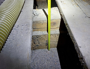 Zateplení stropu rodinného domu pomocí foukané izolace